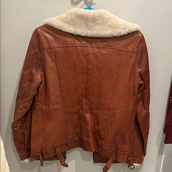 Banana Republic Tan Bomber Jacket with Cream Shearling Collar - Picture 7 of 9